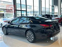 نیسان ئەلتیما